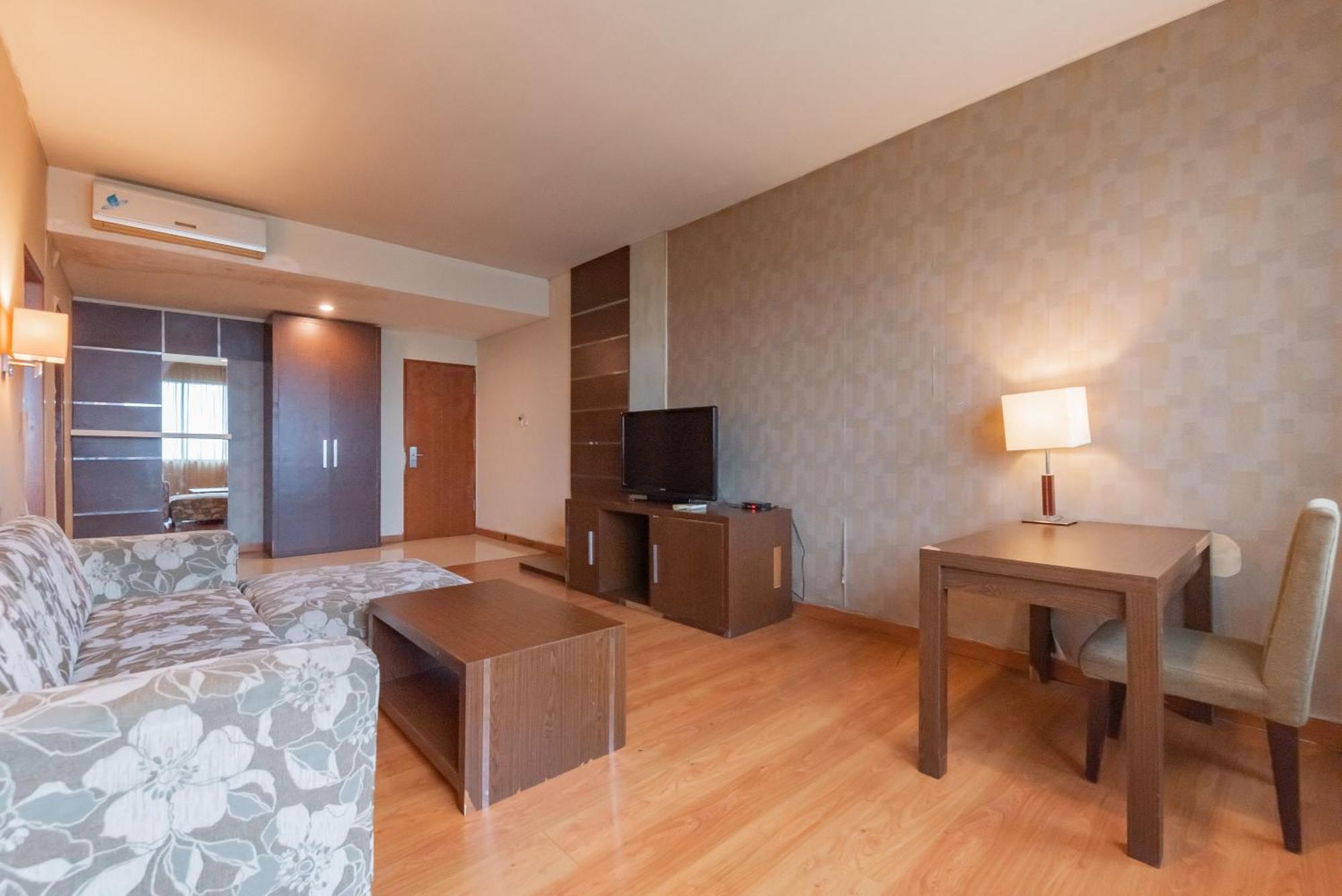 Reddoorz Premium Near Paris Van Java Mall Bandung Buitenkant foto