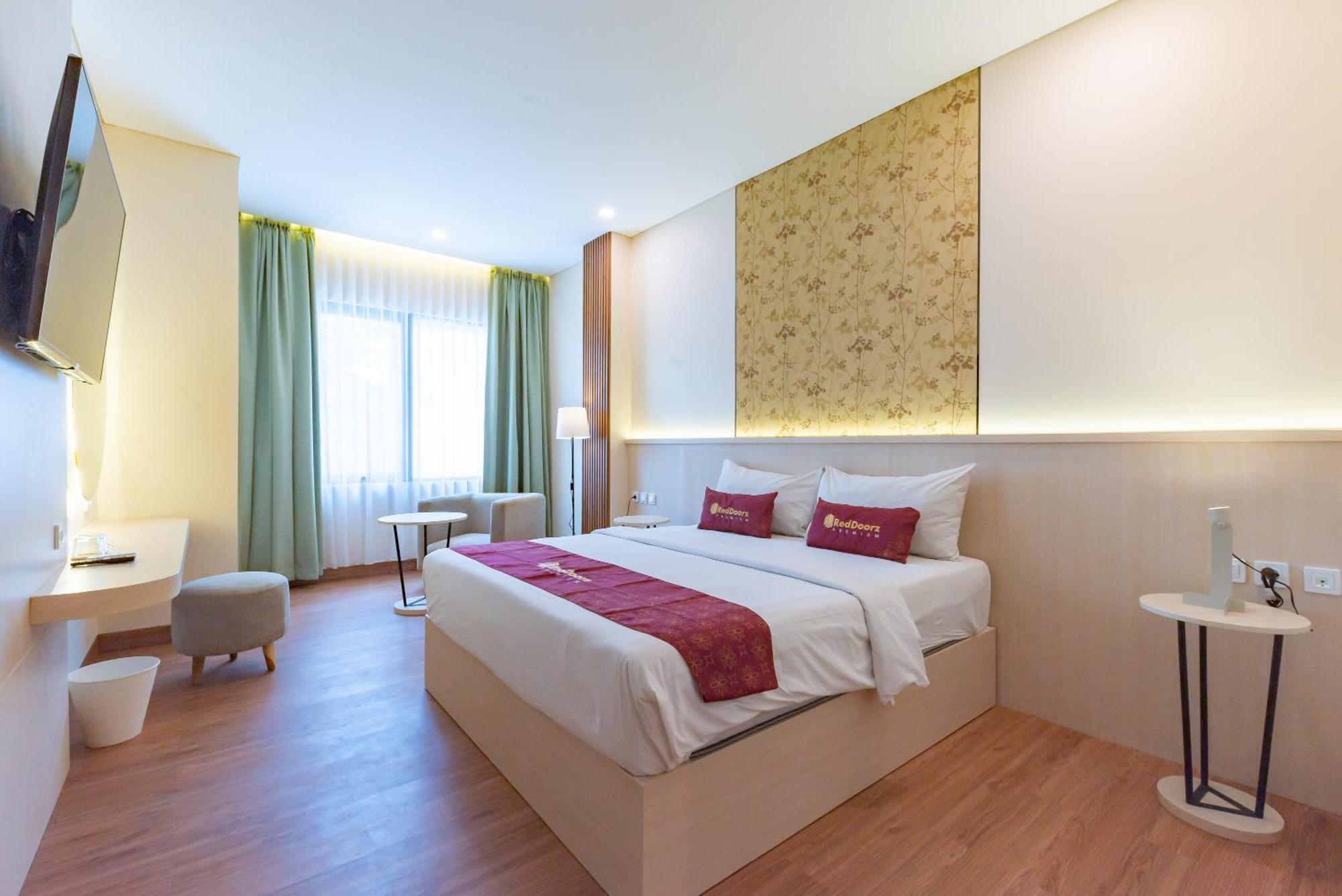 Reddoorz Premium Near Paris Van Java Mall Bandung Buitenkant foto